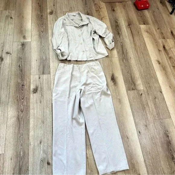 Pendleton Women’s Tan Button Down Jacket & Pant Set Size XL (Top)/16 (Pants) GUC - Picture 13 of 15